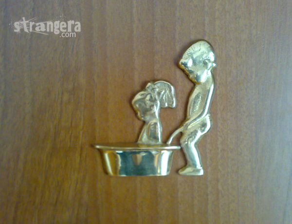 strangers-home-wc-door-final