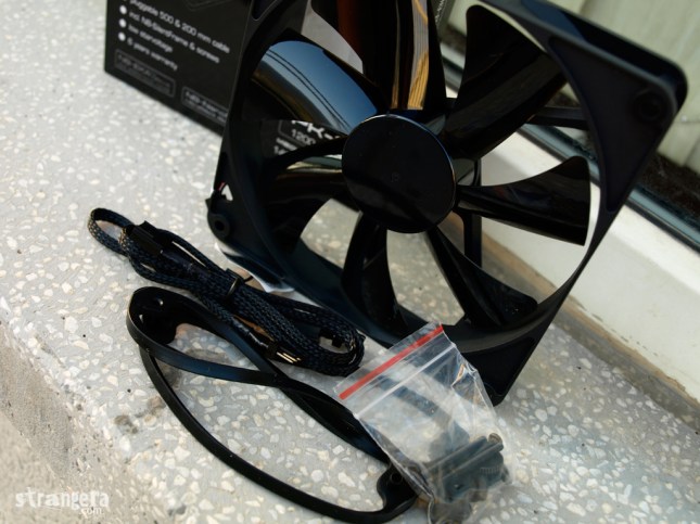 Noiseblocker-140mm-NB-BlackSilentPRO-PK-2-02