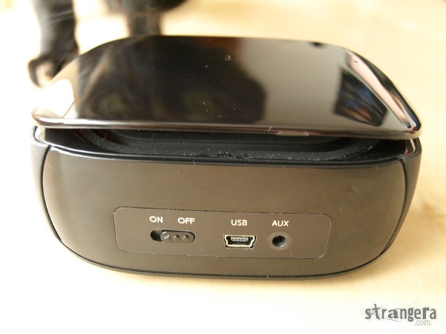 Logitech Mini Boombox (2)