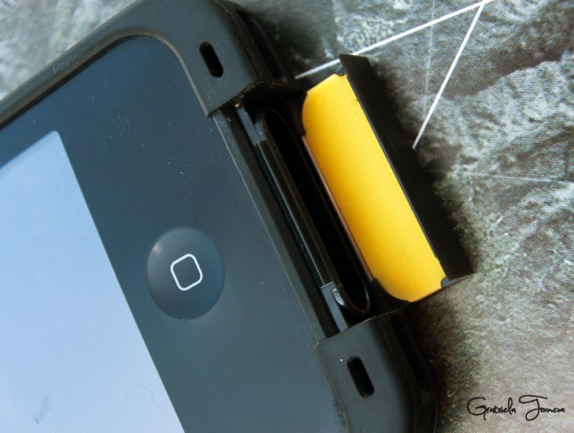 LifeProof iPhone 4 and 4S Case  (24)