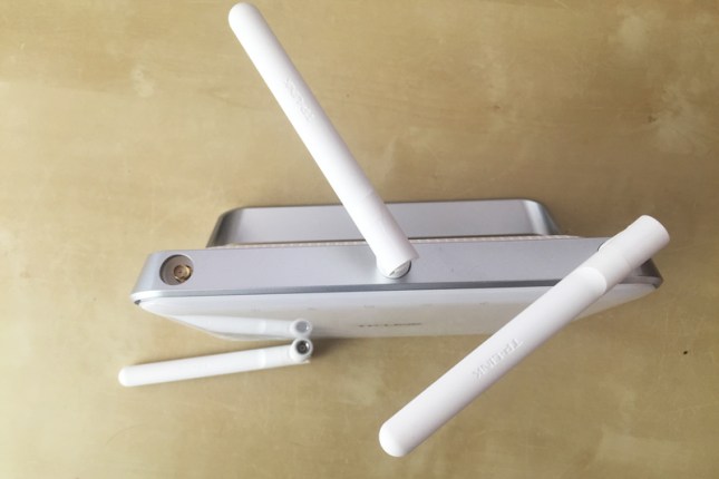 TP-Link-Archer-C8-(03)